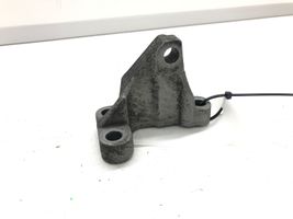 BMW 5 F10 F11 Support pompe injection à carburant 8511628