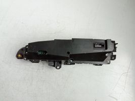 Mazda 3 II Monitori/näyttö/pieni näyttö BBM2611JO