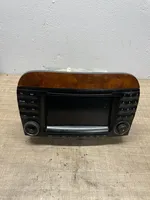 Mercedes-Benz S W220 Radio/CD/DVD/GPS head unit A2208205889