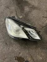 Mercedes-Benz E W212 Lampa przednia A2128200261