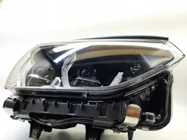 BMW X4 G02 Lampa przednia 746612005