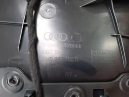 Audi SQ7 Boczki / Poszycie drzwi przednich 4M0867118B