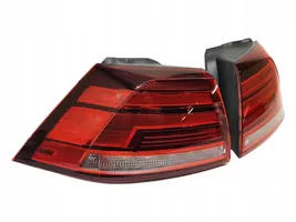 Volkswagen Golf VII Lampy tylne / Komplet 5GM945096F