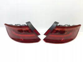 Audi A3 S3 8V Lampy tylne / Komplet 8V4945096D