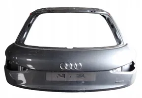 Audi Q3 8U Takaluukun/tavaratilan kansi 8U0827755