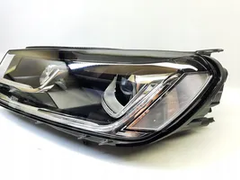 Volkswagen Touareg II Headlight/headlamp 7P1941751B