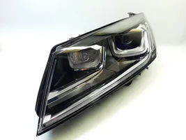 Volkswagen Touareg II Headlight/headlamp 7P1941751B