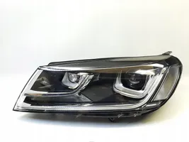 Volkswagen Touareg II Headlight/headlamp 7P1941033A