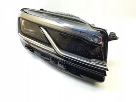 Volkswagen Touareg III Headlight/headlamp 761941081