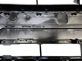 Audi A8 S8 D5 Maskownica / Grill / Atrapa górna chłodnicy 4N0853651H