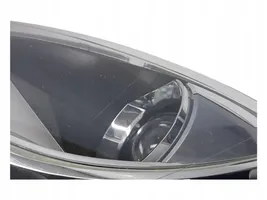 Audi A1 Lampa przednia 8x0941005