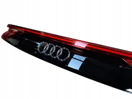 Audi Q8 Aizmugurējais lukturis virsbūvē 4M8945695B