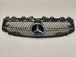 Mercedes-Benz CLA C118 X118 Grotelės priekinės A1188883800