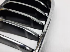 BMW X3 G01 Rejilla superior del radiador del parachoques delantero 7464922