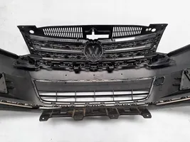 Volkswagen Tiguan Priekinis bamperis 5N0807221K