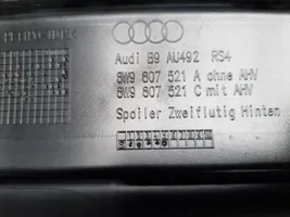 Audi RS4 B9 Moldura inferior del parachoques trasero 8W0253611T
