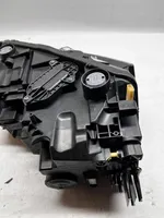 Skoda Kamiq Lampa przednia 657941015A