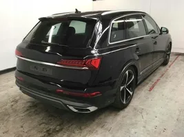 Audi Q7 4M Galinės durys 4m0