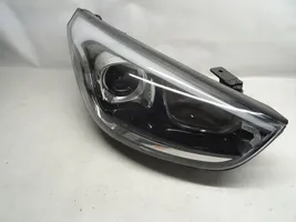 Hyundai i30 Phare frontale 92102-28