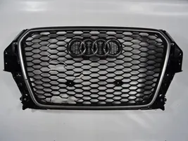 Audi RS Q3 Etusäleikkö AUDI
