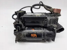 Audi A8 S8 D3 4E Ilmajousituksen kompressoripumppu 4E0616005D