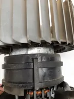 Audi SQ7 Pečiuko ventiliatorius/ putikas 4M0820021