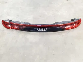 Audi Q8 Aizmugures bufera gaisma 4M8945095Q