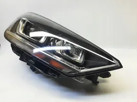 Volkswagen Golf Sportsvan Lampa przednia 517941032B