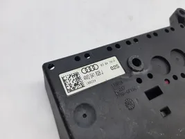 Audi A8 S8 D5 Bezpiecznik / Przekaźnika akumulatora 4M0941828J