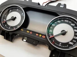 Volkswagen Touareg III Speedometer (instrument cluster) 760920771A