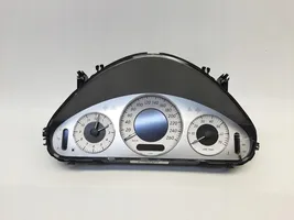 Mercedes-Benz E W210 Geschwindigkeitsmesser Cockpit A2115405448