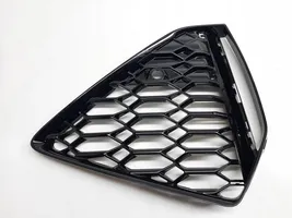 Audi RS6 C8 Grille calandre supérieure de pare-chocs avant 4K8807681D