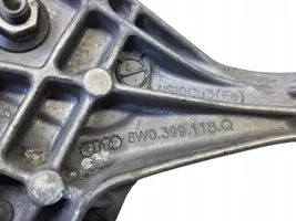 Audi A5 Soporte de montaje de la caja de cambios 8W0399118Q