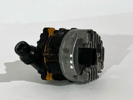 Mercedes-Benz C AMG W205 Pompe à eau de liquide de refroidissement A0005002300