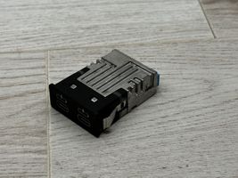 BMW 2 F44 USB-ohjainlaite 19163010