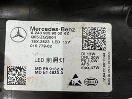 Mercedes-Benz EQA Lampa przednia 