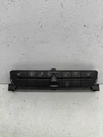Mercedes-Benz CLS C219 Seat heating switch 2118218758