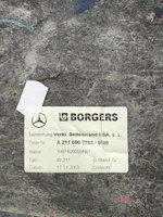 Mercedes-Benz E W211 Rivestimento pannello inferiore del bagagliaio/baule A2116907753