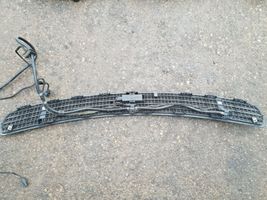 Mercedes-Benz S W220 Grille calandre de capot 2208300272