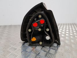 Mitsubishi Carisma Lampa tylna 260198