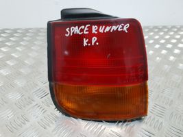 Mitsubishi Space Runner Luci posteriori 01418
