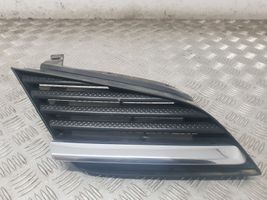 Nissan Primera Grille de calandre avant 62320AU300