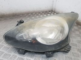 Toyota Aygo AB10 Lampa przednia 89032404