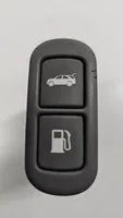 KIA Sorento Interruptor para abrir la puerta trasera 