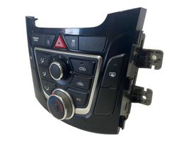 Hyundai i30 Panel klimatyzacji 97250A6040GU