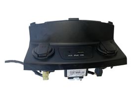 Hyundai i30 Enchufe conector entrada auxiliar 96120A5000