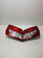 Mazda 626 Lampy tylnej klapy bagażnika 22661919