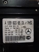 Mercedes-Benz B W245 Etuistuimen valo A1698208501