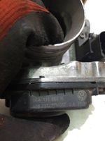 Volkswagen Golf IV Throttle valve 06A133064H
