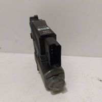 Nissan Primera Fensterhebermotor Tür vorne 400713K